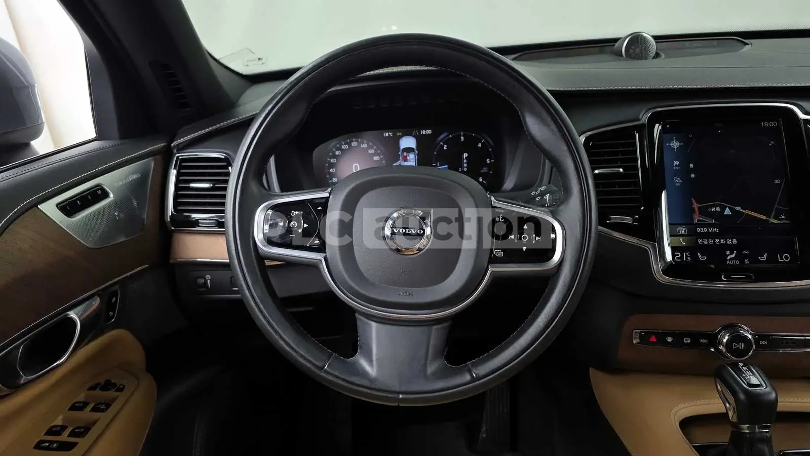 Volvo Xc90 2.0 D5| AWD| BOWERS&WILKINS| HEAD-UP| PANO, снимка 11 - Автомобили и джипове - 54969160