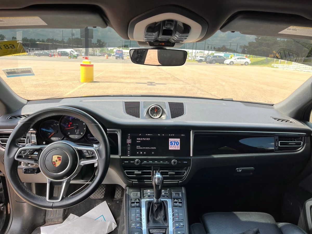 Porsche Macan, снимка 8 - Автомобили и джипове - 55259764