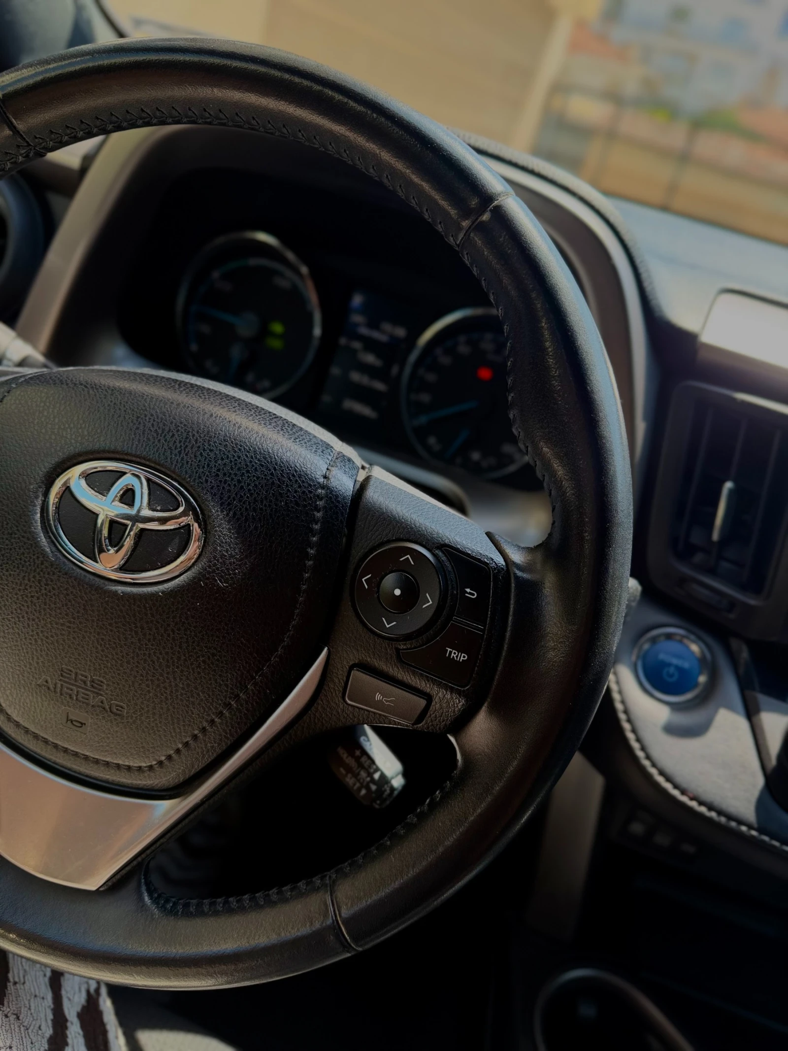Toyota Rav4, снимка 9 - Автомобили и джипове - 55525606