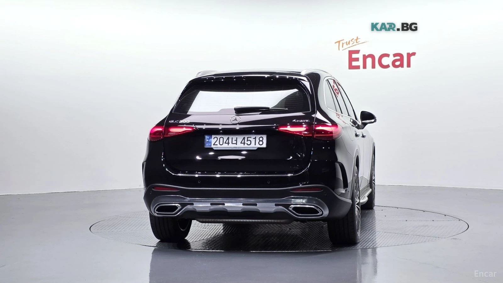 Mercedes-Benz GLC 300 4MATIC* AMG-LINE* DISTRONIC* 360* КАМЕРА* ОБДУХ* , снимка 4 - Автомобили и джипове - 55737035