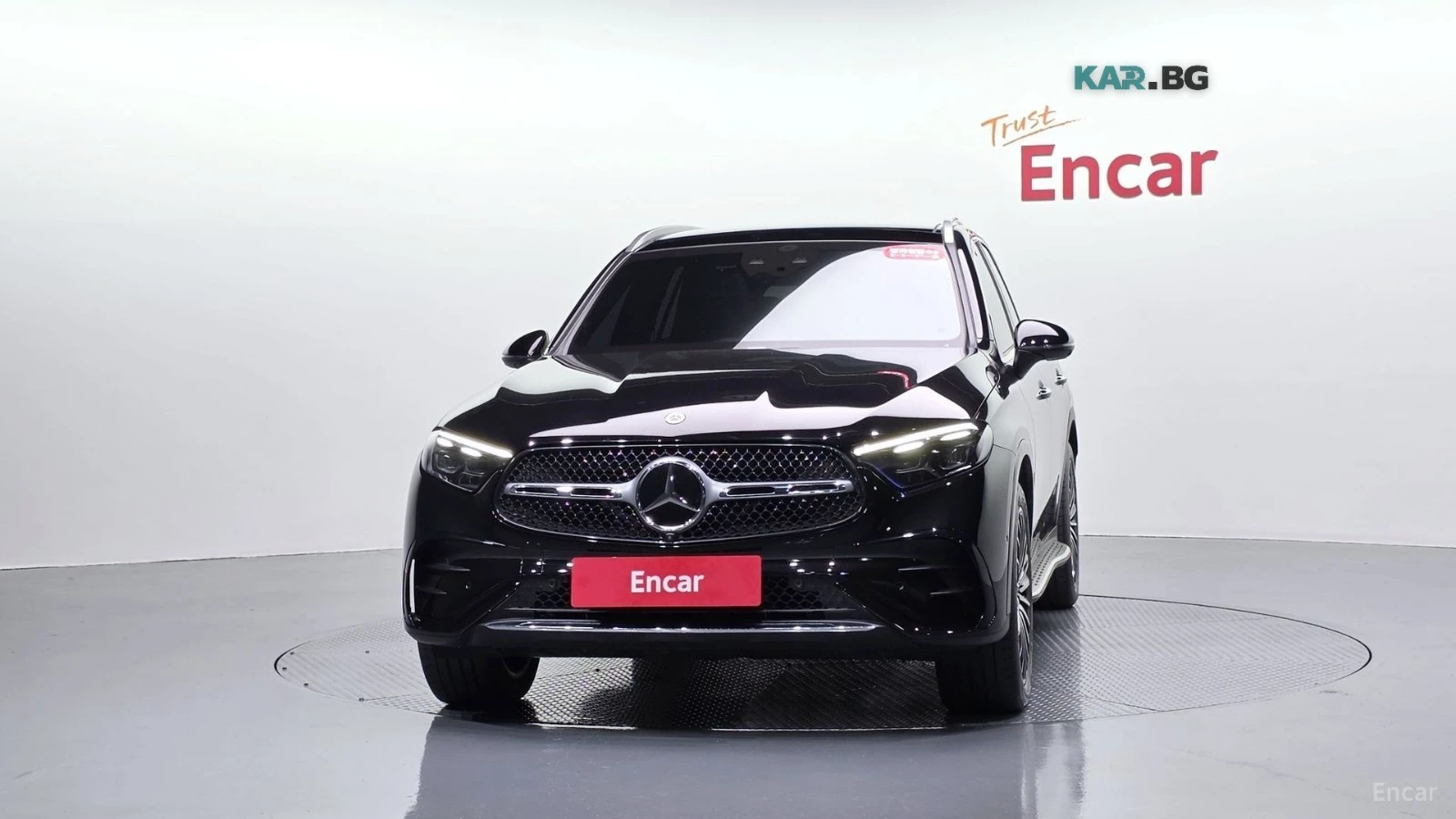 Mercedes-Benz GLC 300 4MATIC* AMG-LINE* DISTRONIC* 360* КАМЕРА* ОБДУХ* , снимка 2 - Автомобили и джипове - 55737035