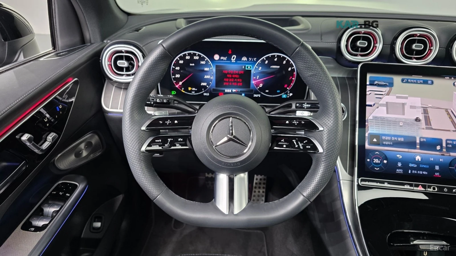 Mercedes-Benz GLC 300 4MATIC* AMG-LINE* DISTRONIC* 360* КАМЕРА* ОБДУХ* , снимка 6 - Автомобили и джипове - 55737035