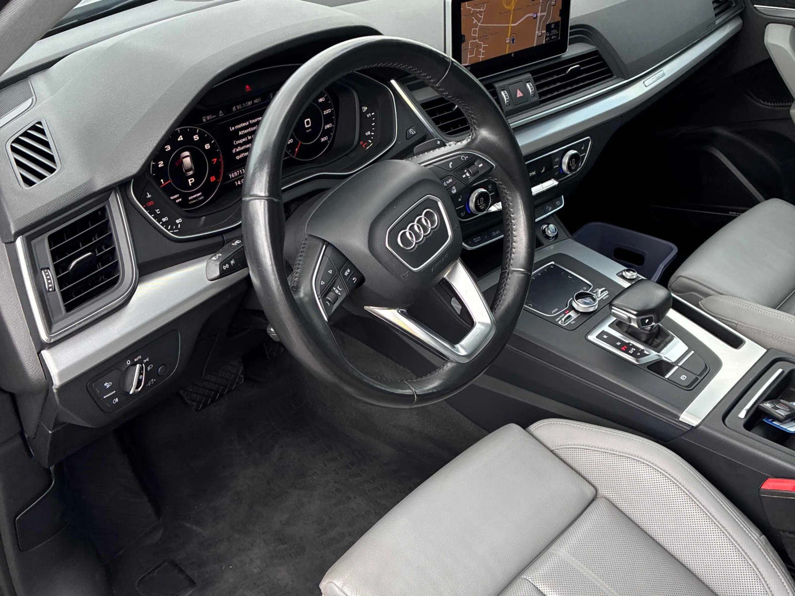 Audi Q5 * Technik * CARFAX * ОПЦИЯ ЗА ФИНАНСИРАНЕ , снимка 5 - Автомобили и джипове - 55850095