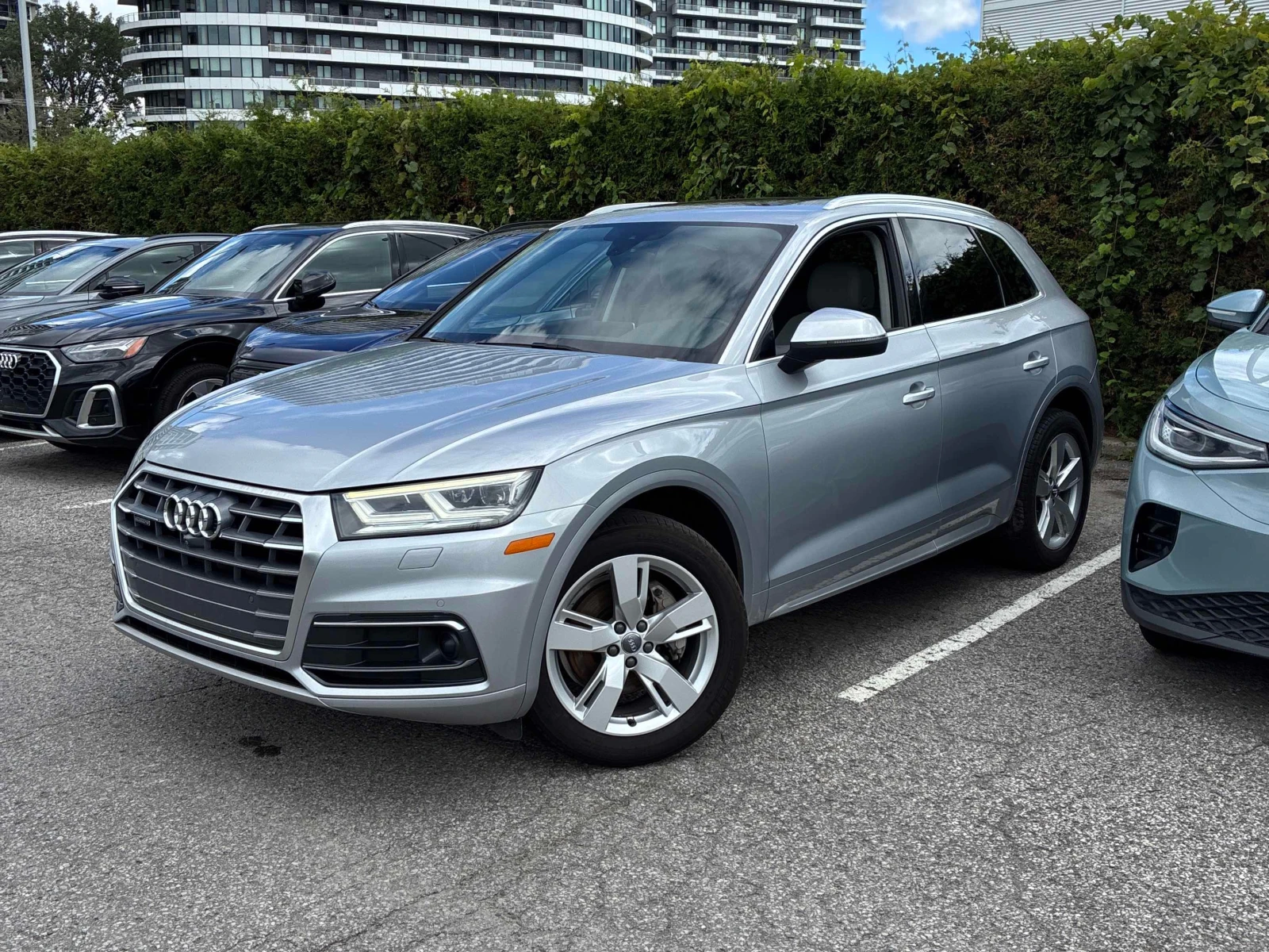 Audi Q5 * Technik * CARFAX * ОПЦИЯ ЗА ФИНАНСИРАНЕ , снимка 16 - Автомобили и джипове - 55850095