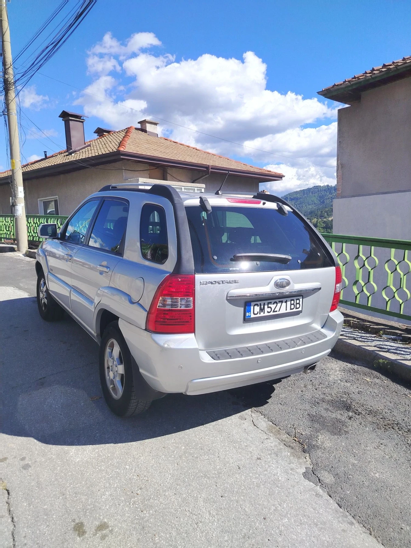 Kia Sportage, снимка 4 - Автомобили и джипове - 56072472