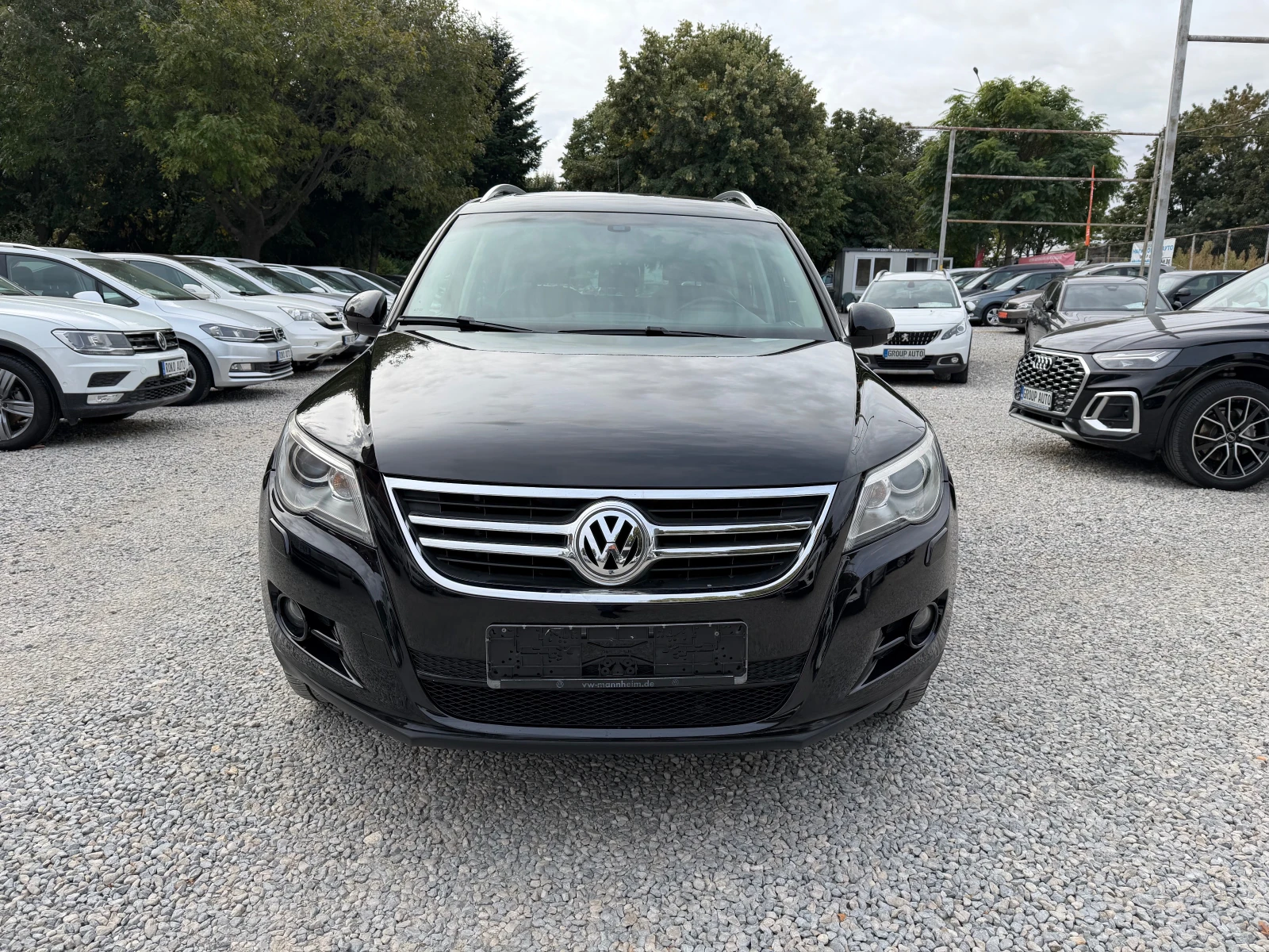 VW Tiguan 2.0TDI-140k.s-4x4-NAVI-PANORAMA-XENON-FULL, снимка 2 - Автомобили и джипове - 56230893