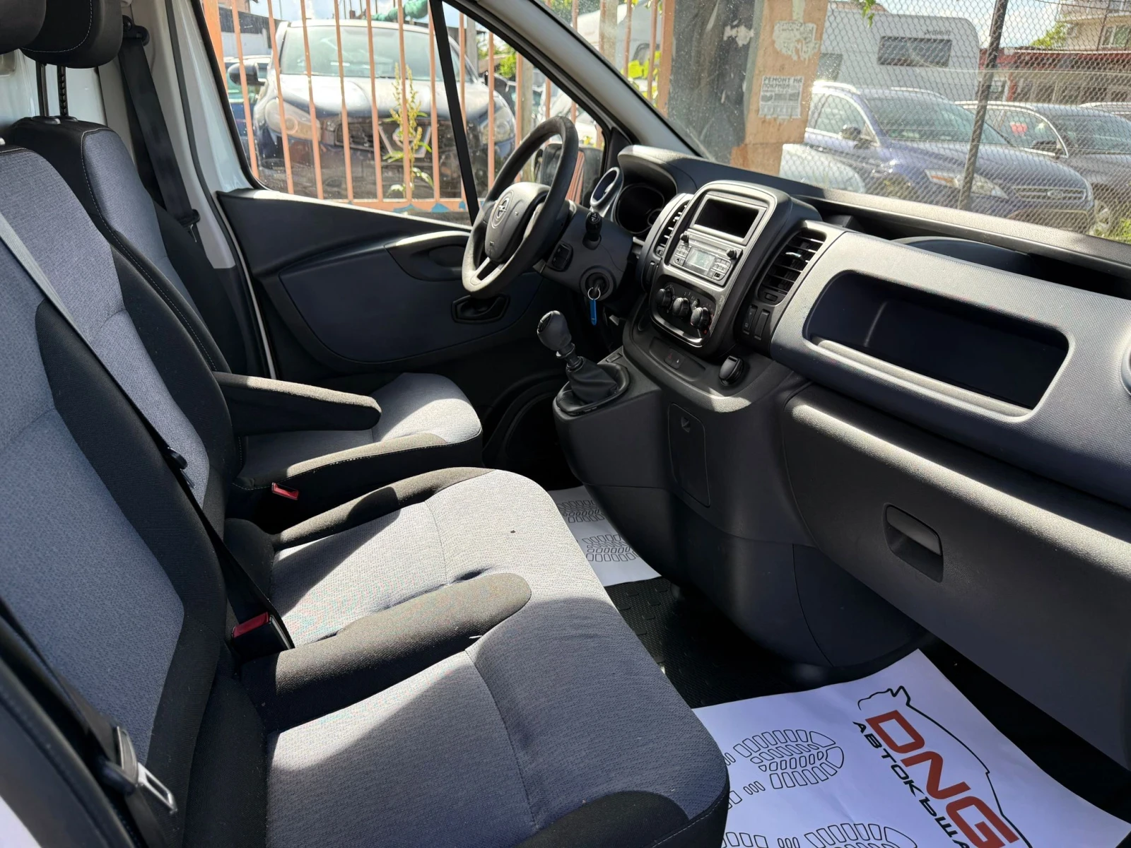 Opel Vivaro 1, 600CDTI EURO6, снимка 10 - Бусове и автобуси - 53895540