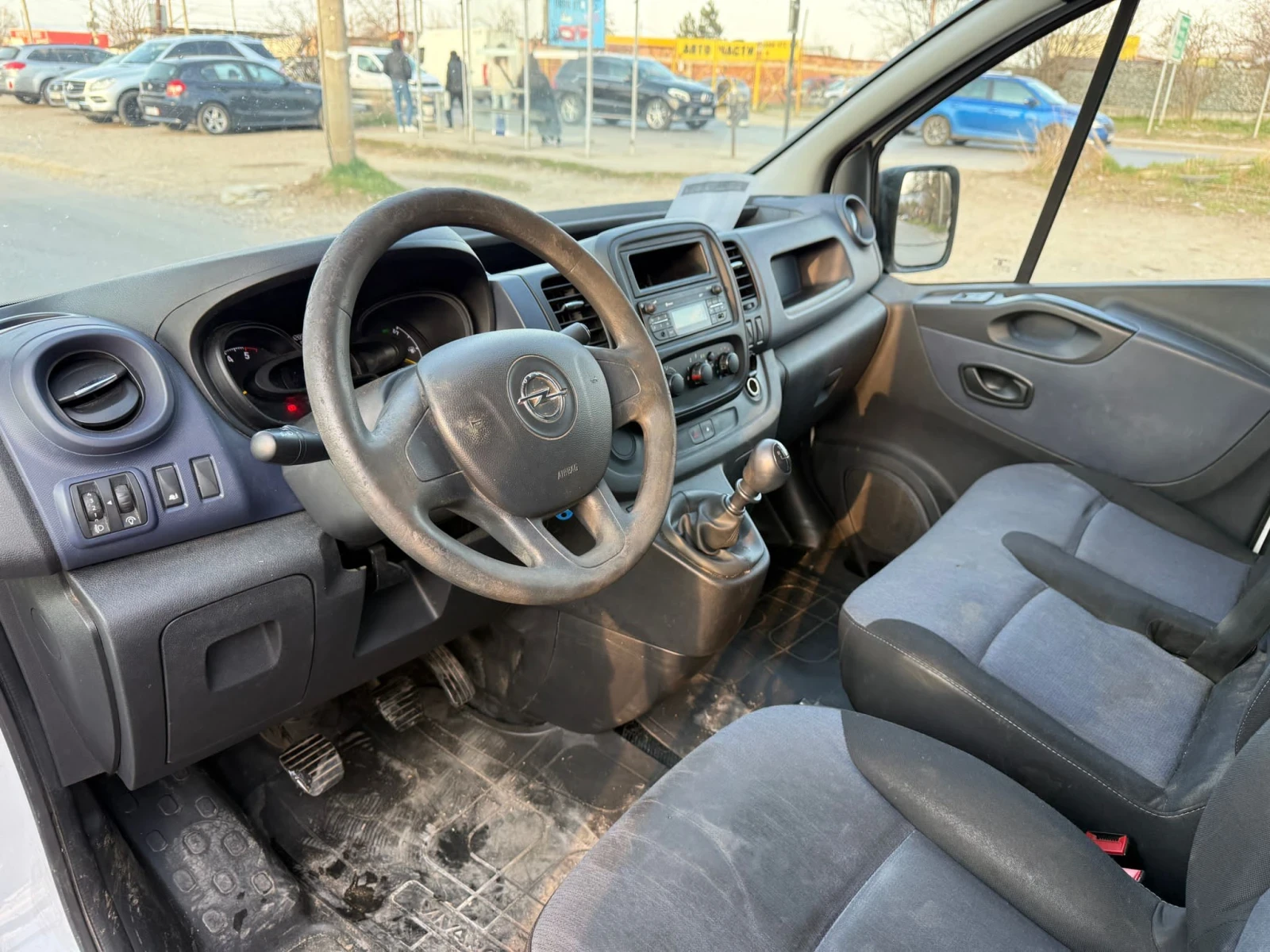 Opel Vivaro 1, 600CDTI EURO6, снимка 8 - Бусове и автобуси - 53895540