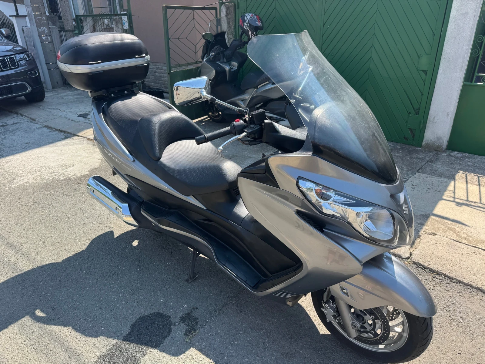 Suzuki Burgman 400 i
