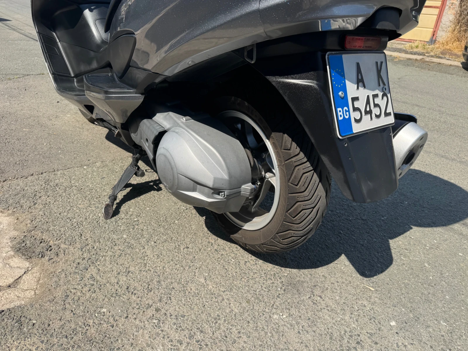 Suzuki Burgman 400 i, снимка 12 - Мотоциклети и мототехника - 55316219