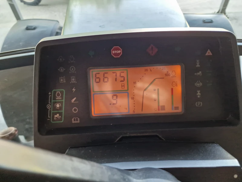 Трактор John Deere 7700, снимка 11 - Селскостопанска техника - 50640387