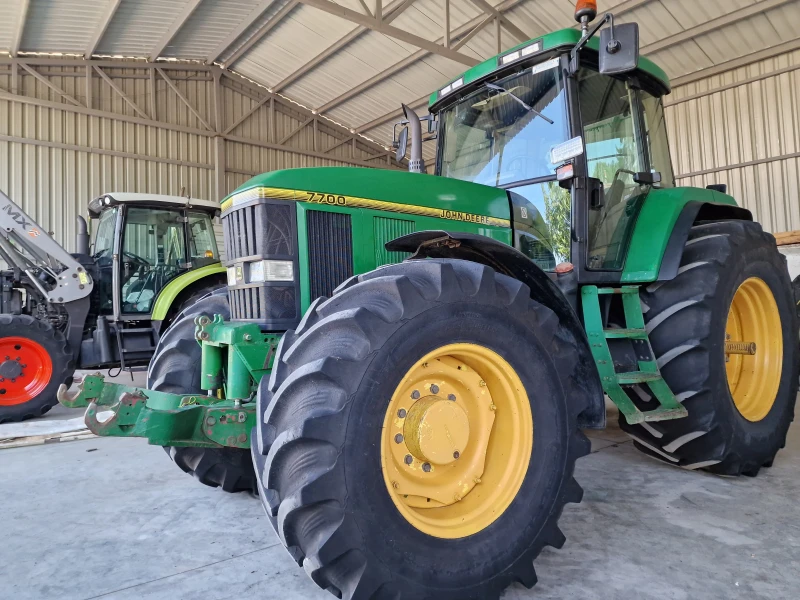 Трактор John Deere 7700, снимка 6 - Селскостопанска техника - 50640387
