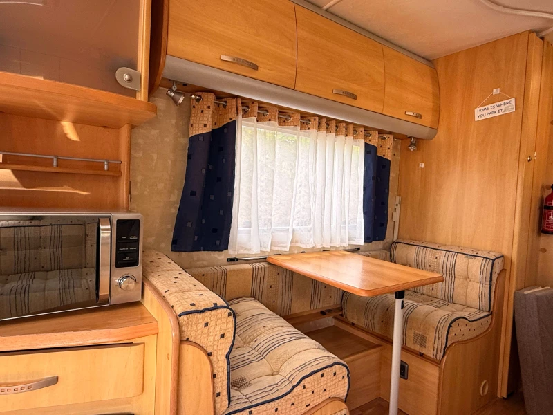 Каравана Други Sterling Eccles Emerald, снимка 9 - Каравани и кемпери - 53067531