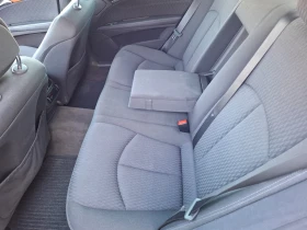 Mercedes-Benz E 200, снимка 10