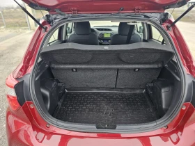 Toyota Yaris Elegance 1.5 e-CVT, снимка 15