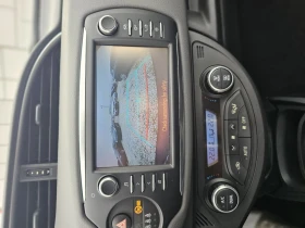 Toyota Yaris Elegance 1.5 e-CVT, снимка 10