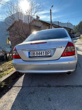 Mercedes-Benz E 320, снимка 9