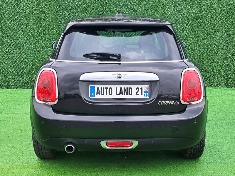 Mini D one 1.5d* 116кс* НАВИГАЦИЯ* Euro-6, снимка 8 - Автомобили и джипове - 46693843