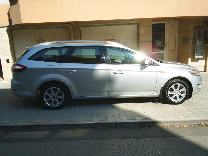 Ford Mondeo 1.6 16V Comfort, снимка 3 - Автомобили и джипове - 47322694