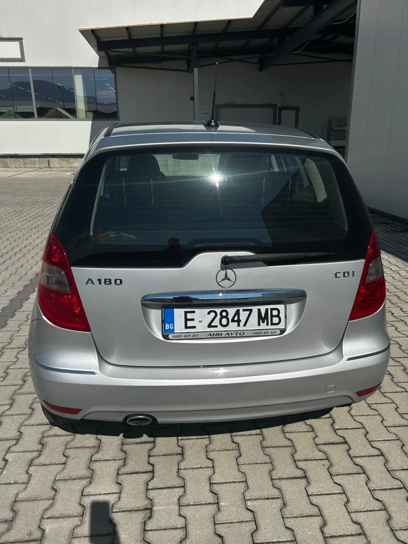 Mercedes-Benz A 180, снимка 4 - Автомобили и джипове - 47330247