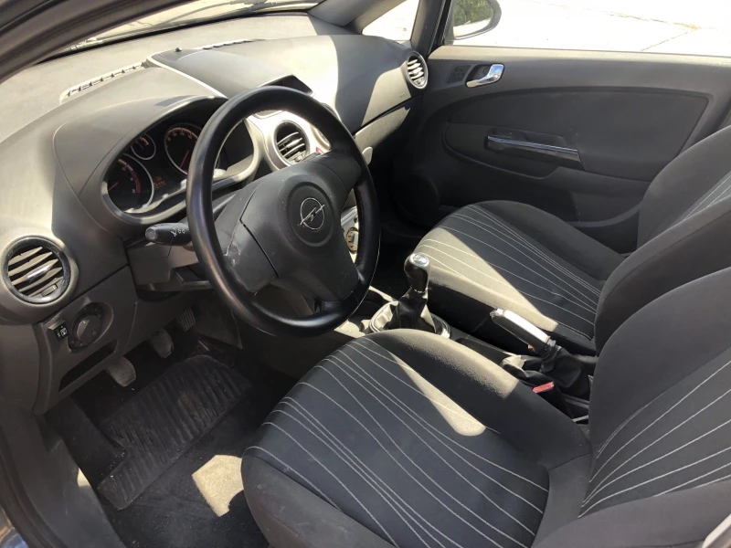 Opel Corsa, снимка 8 - Автомобили и джипове - 47435049