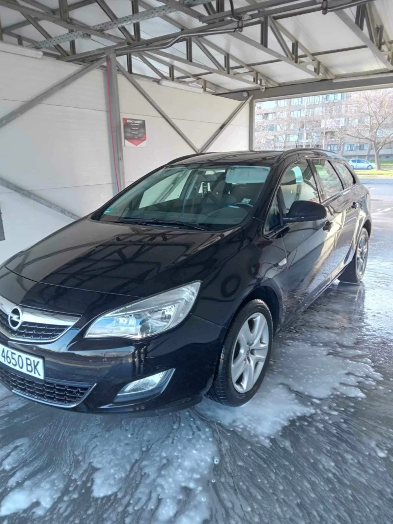 Opel Astra, снимка 1 - Автомобили и джипове - 49317287