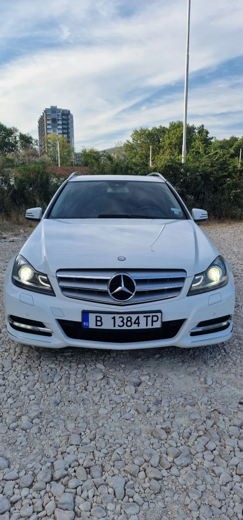 Mercedes-Benz C 300 4 MATIC, снимка 3 - Автомобили и джипове - 50910416