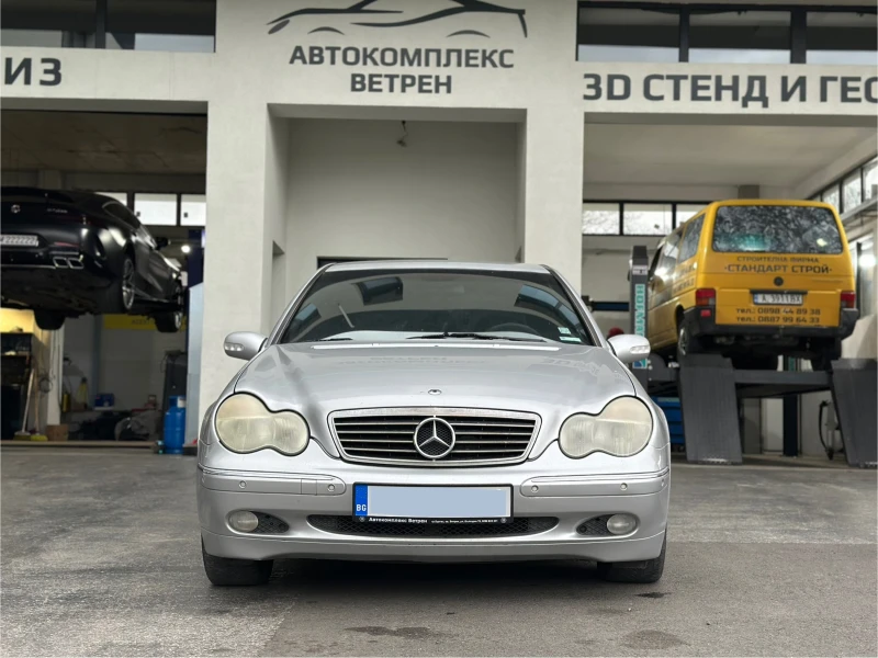Mercedes-Benz C 200 Kompressor, снимка 3 - Автомобили и джипове - 52138760