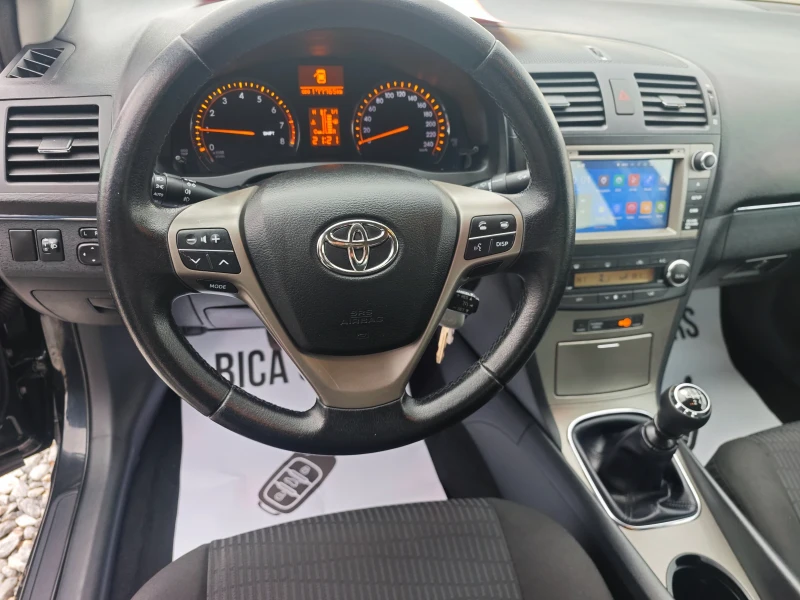 Toyota Avensis 1.8i , снимка 7 - Автомобили и джипове - 52455031