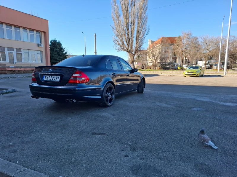 Mercedes-Benz E 200, снимка 2 - Автомобили и джипове - 52973106
