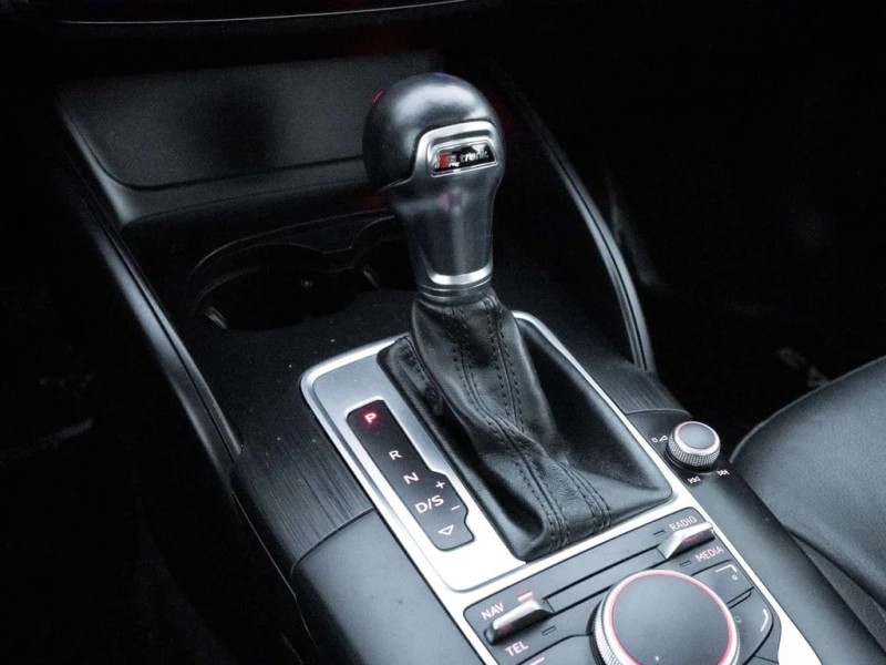 Audi A3 * Premium * CARFAX * ЦЕНА ДО БГ, снимка 15 - Автомобили и джипове - 53051039