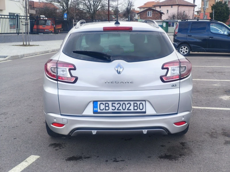 Renault Megane 3 Grandtour 1.5 dCi, снимка 4 - Автомобили и джипове - 53433381