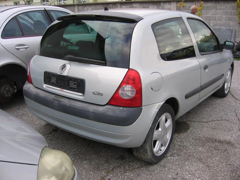 Renault Clio 1.5 DCI, снимка 2 - Автомобили и джипове - 37301988