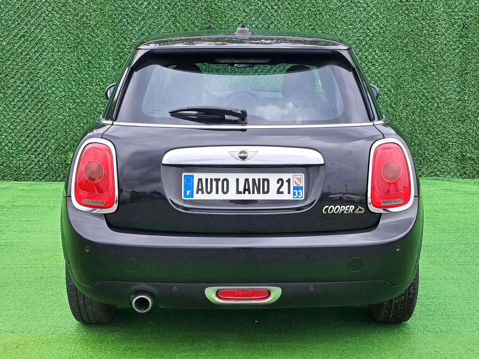 Mini Cooper 1.5d* 116кс* НАВИГАЦИЯ* Euro-6 - изображение 8