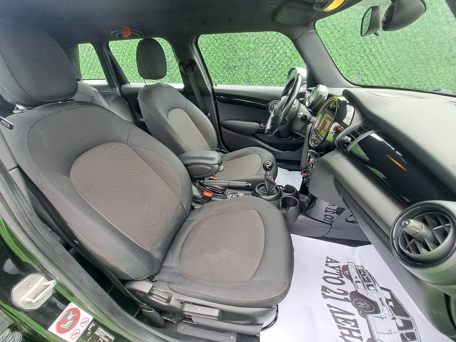 Mini Cooper 1.5d* 116кс* НАВИГАЦИЯ* Euro-6 | Mobile.bg — изображение 11