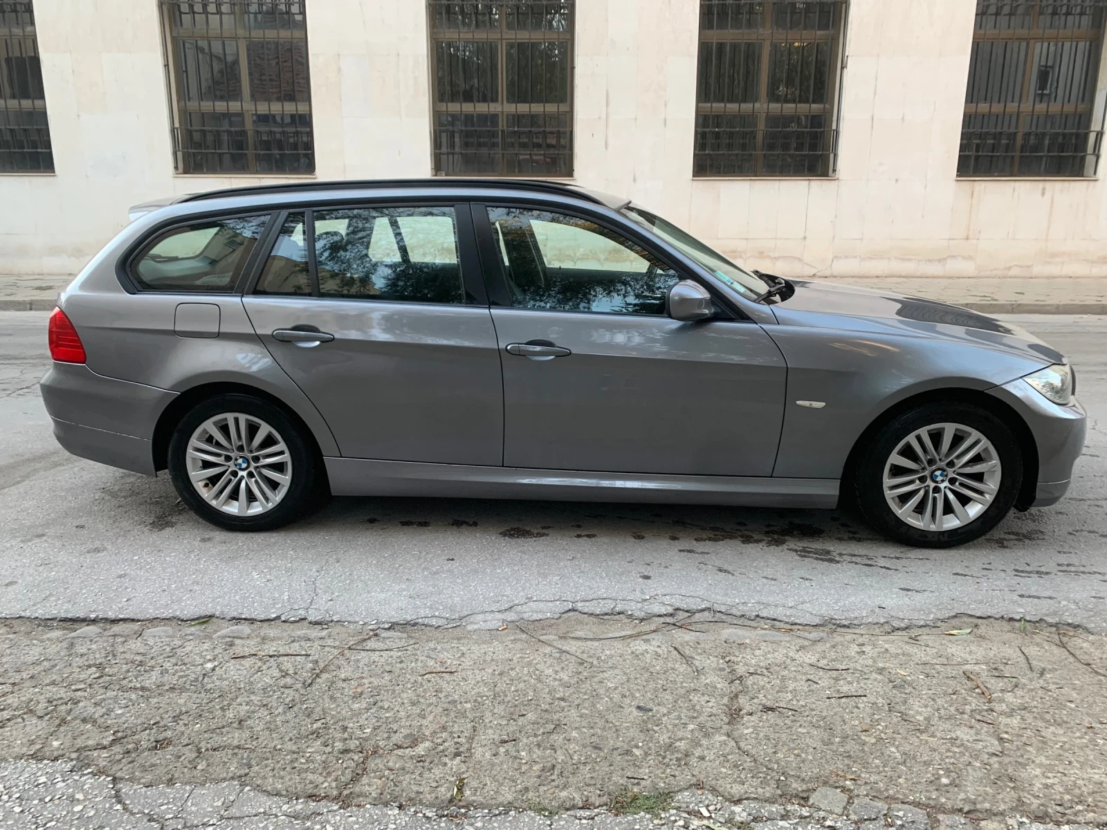 BMW 318 318D 2.0d 143 кс EURO5 6ск - изображение 5