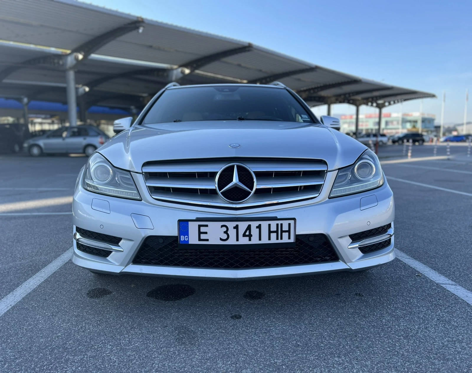 Mercedes-Benz C 220 АМГ пакет, Черен таван, Камера - изображение 2