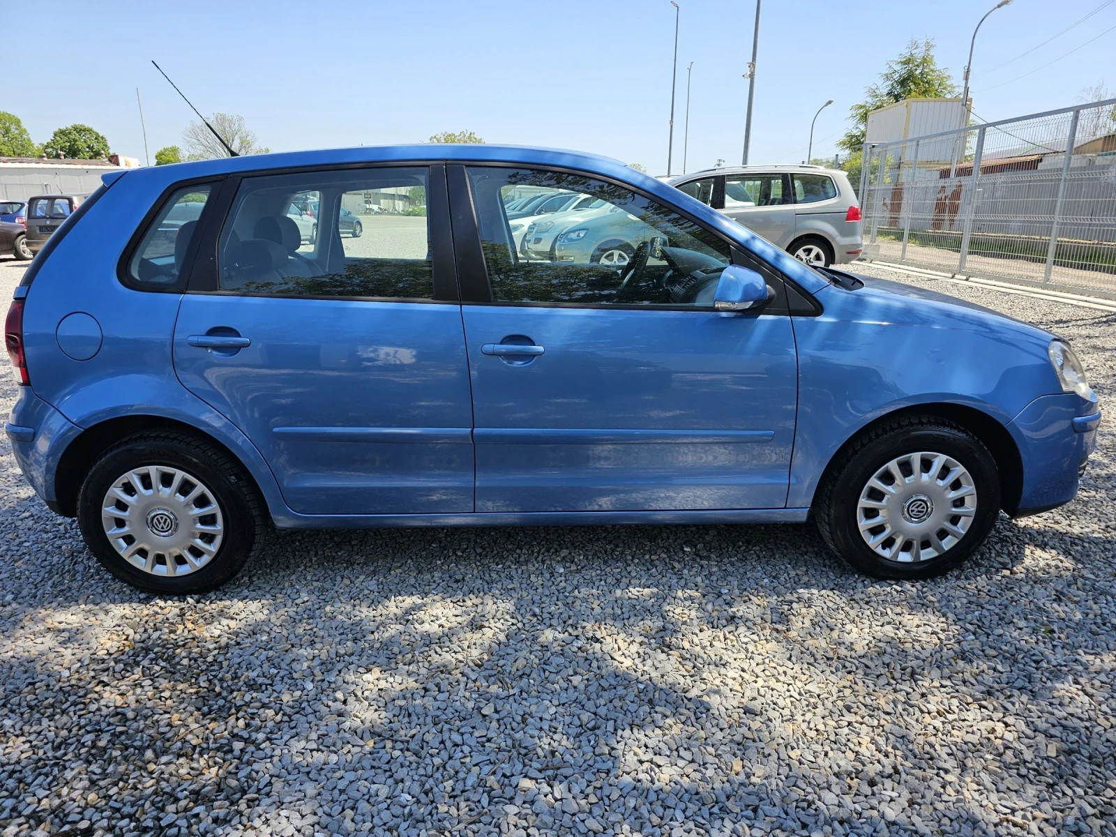 VW Polo 1.4i 75k.s AUTOMAT - изображение 3