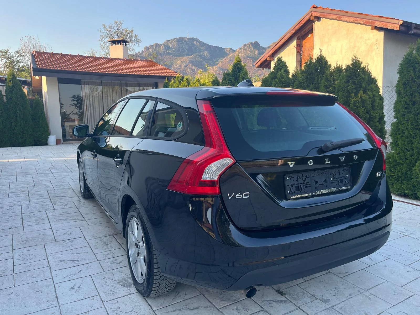 Volvo V60 1.6 D AVTO  - изображение 7