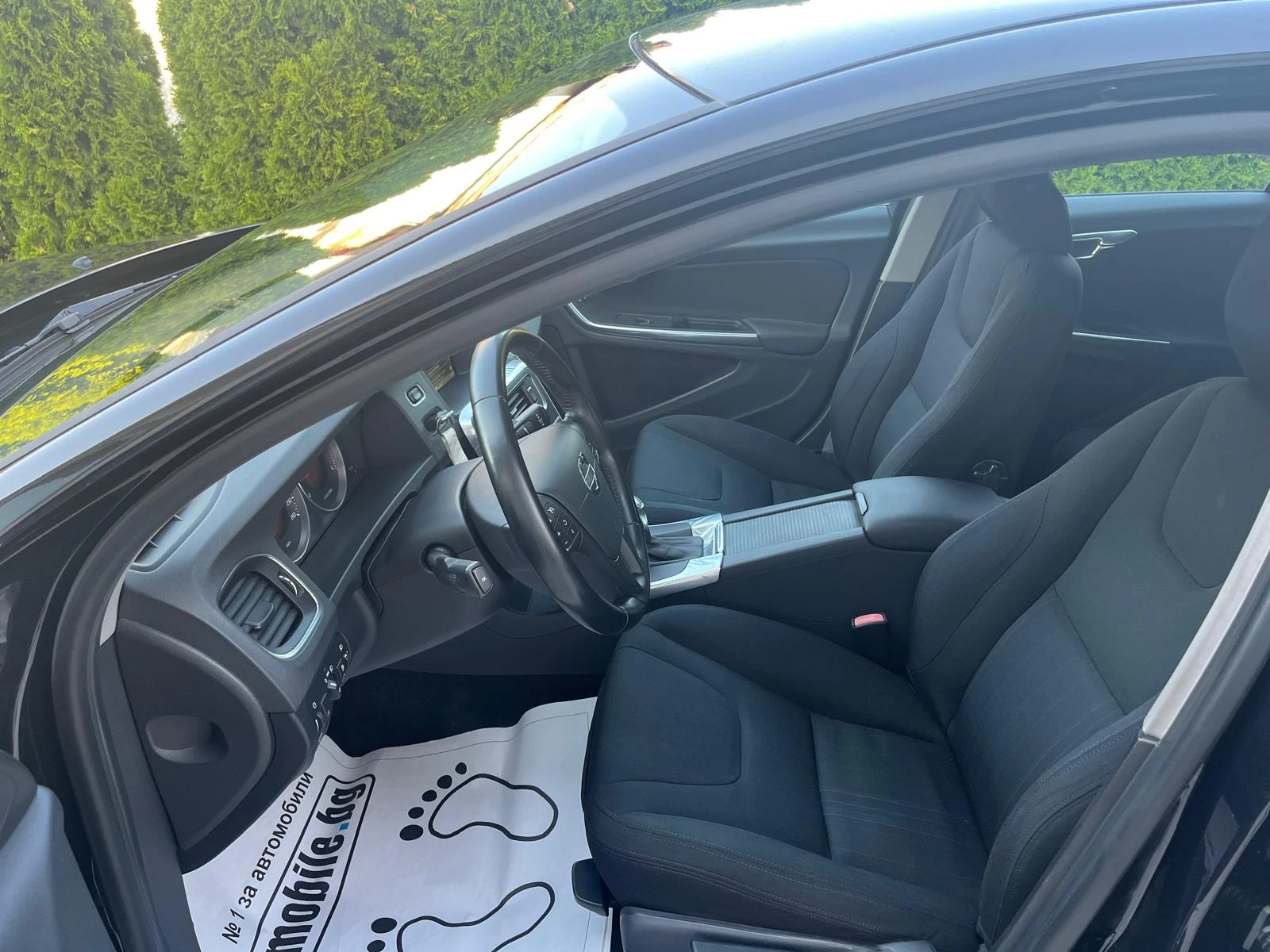 Volvo V60 1.6 D AVTO  | Mobile.bg — изображение 12