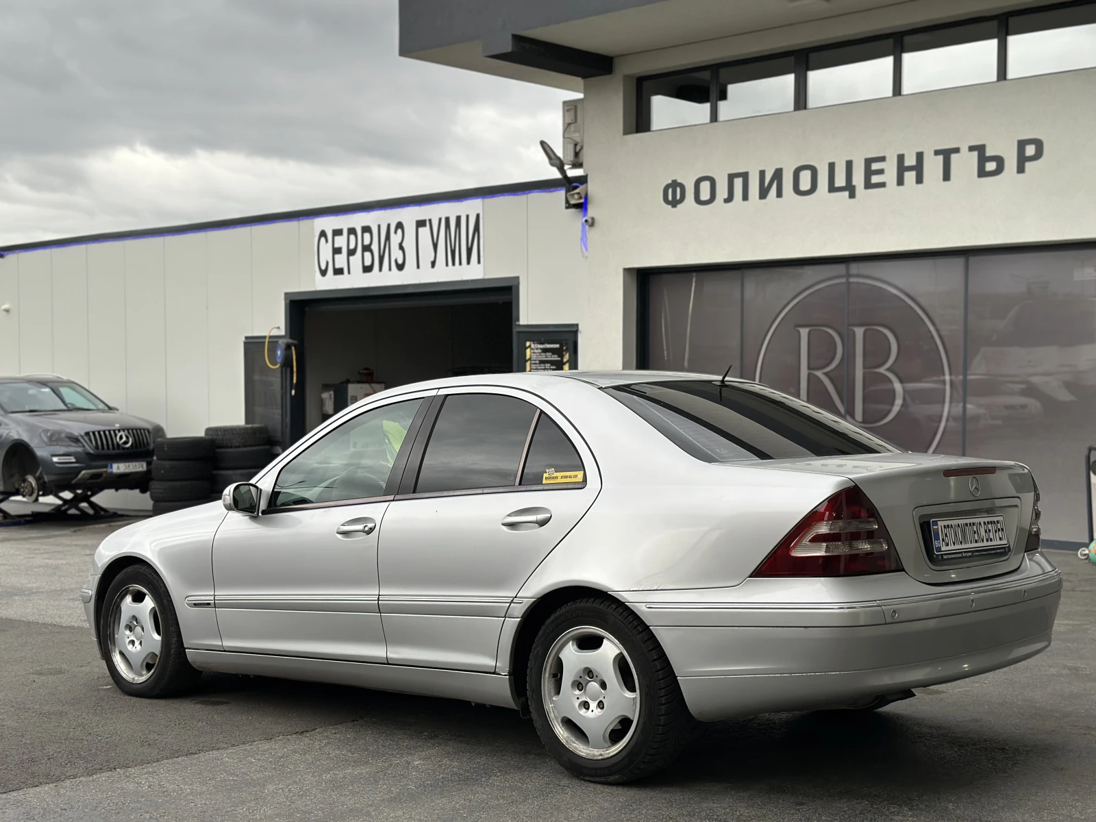 Mercedes-Benz C 200 Kompressor - изображение 7
