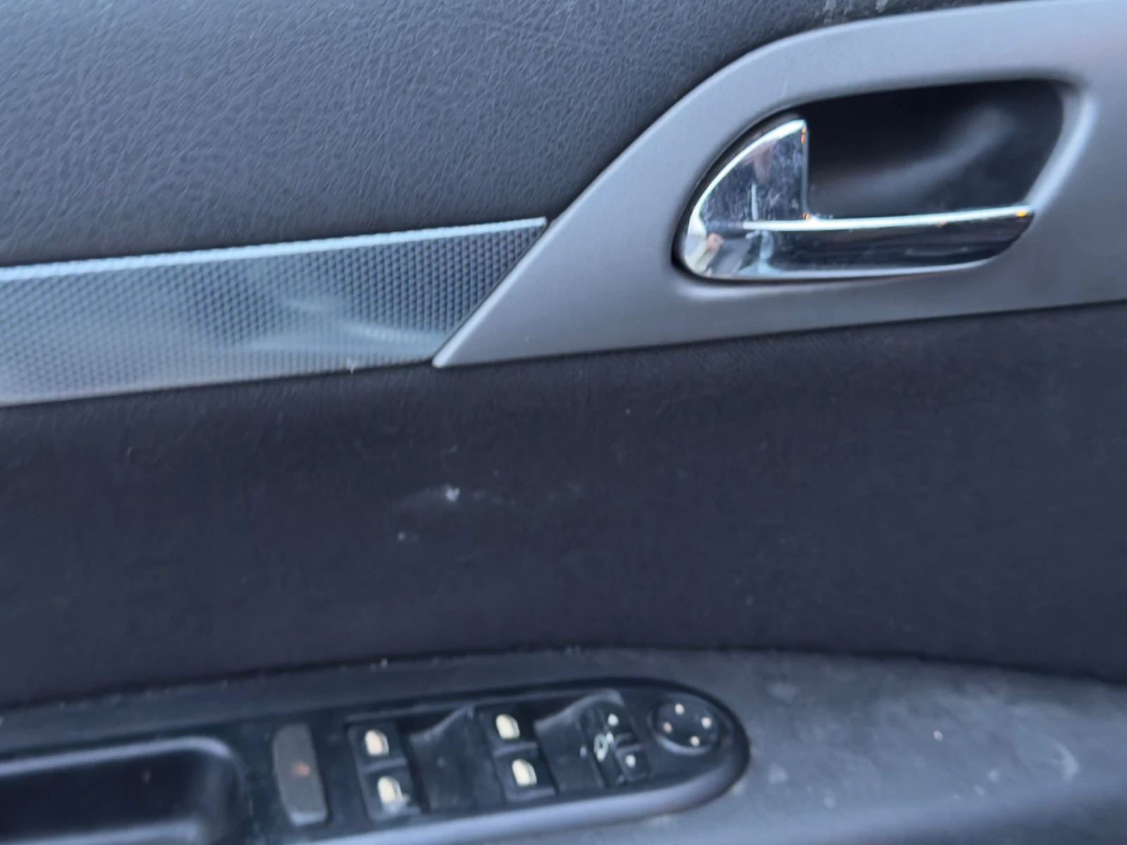 Peugeot 407 2.0 автоматик - изображение 8