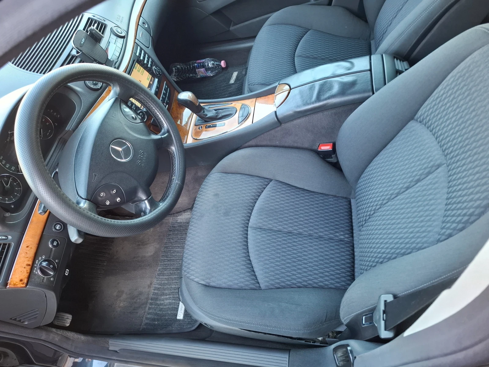 Mercedes-Benz E 200  - изображение 8