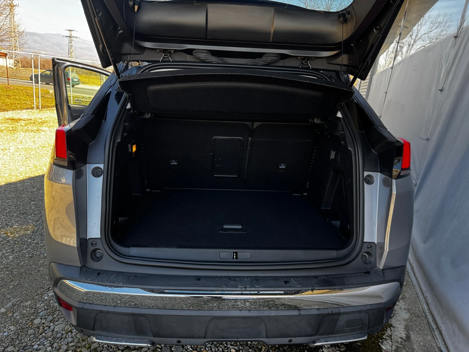 Peugeot 3008 1.5HDI EURO 6D, снимка 12 - Автомобили и джипове - 53733309