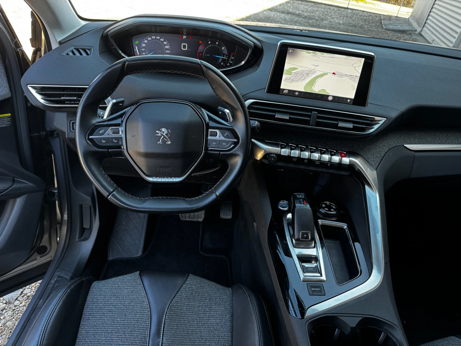 Peugeot 3008 1.5HDI EURO 6D, снимка 10 - Автомобили и джипове - 53733309