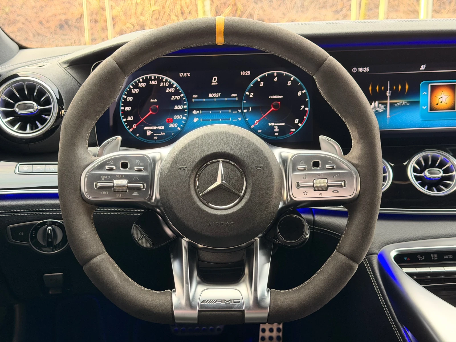 Mercedes-Benz AMG GT 63 / 4-MATIC + , снимка 13 - Автомобили и джипове - 54172408