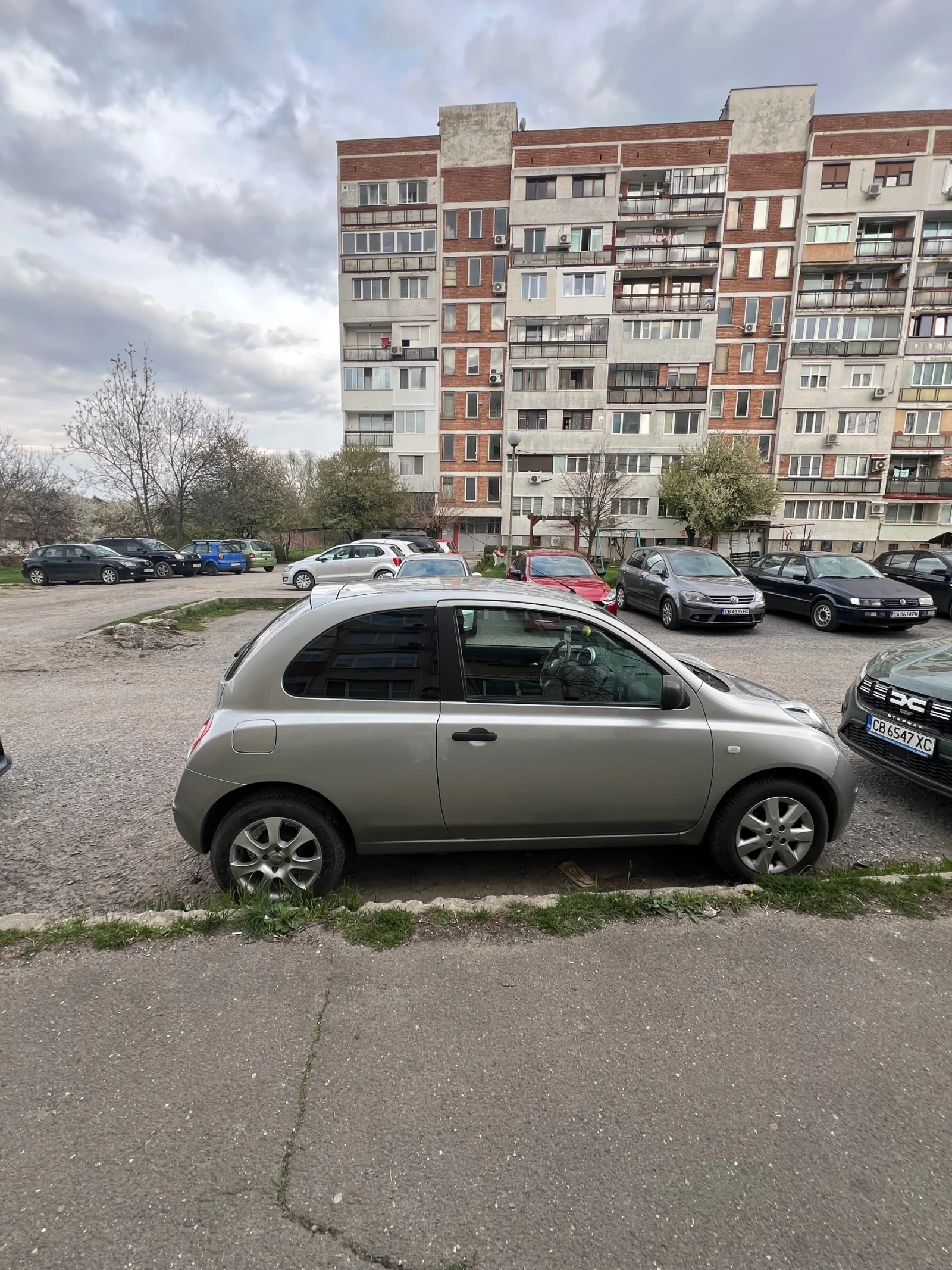 Nissan Micra Бензин , снимка 7 - Автомобили и джипове - 54599207