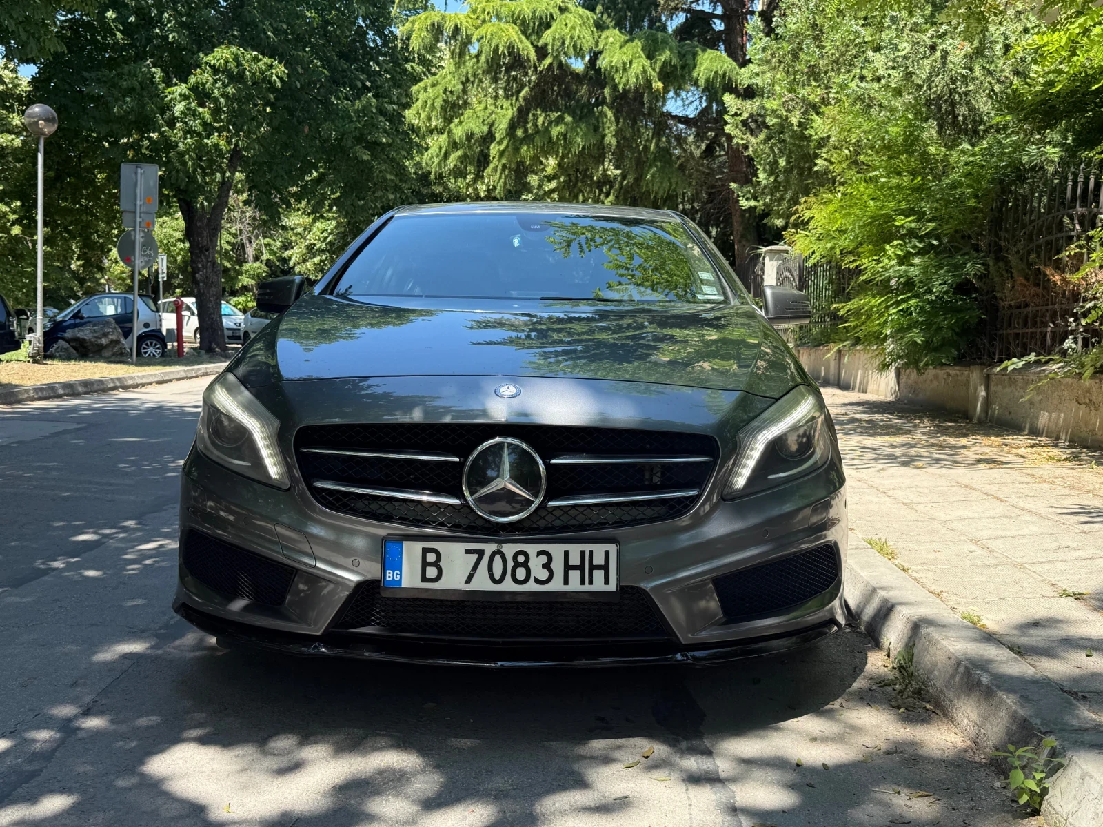 Mercedes-Benz A 180 AMG line , снимка 3 - Автомобили и джипове - 55073069