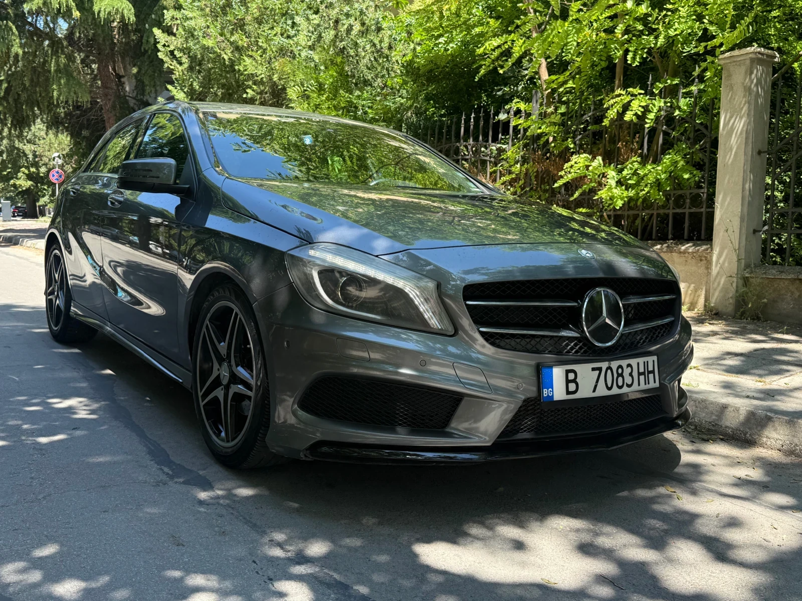 Mercedes-Benz A 180 AMG line , снимка 2 - Автомобили и джипове - 55073069