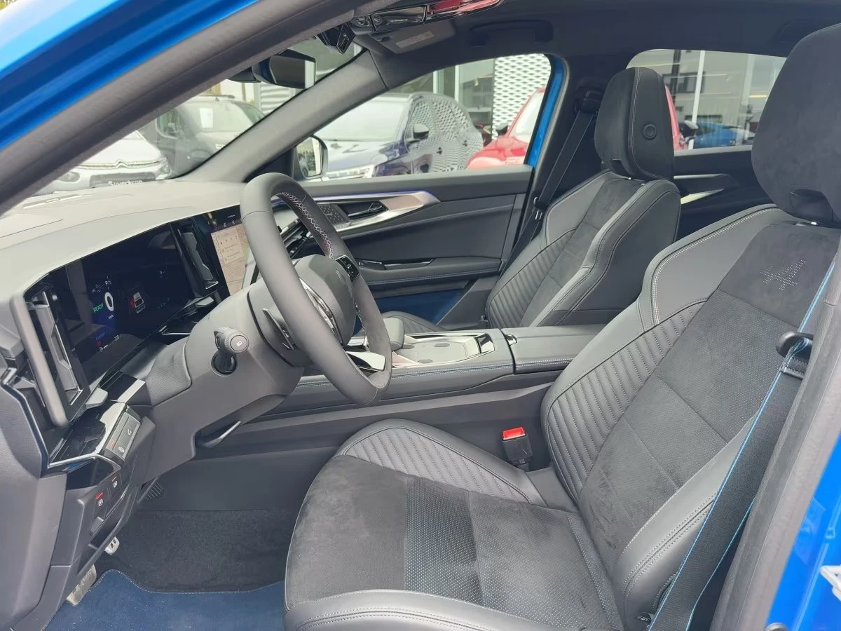 Renault Rafale E-TECH/200HP/ESPIRIT-ALPINE/HYBRID/360/PANO/643g, снимка 9 - Автомобили и джипове - 55402228